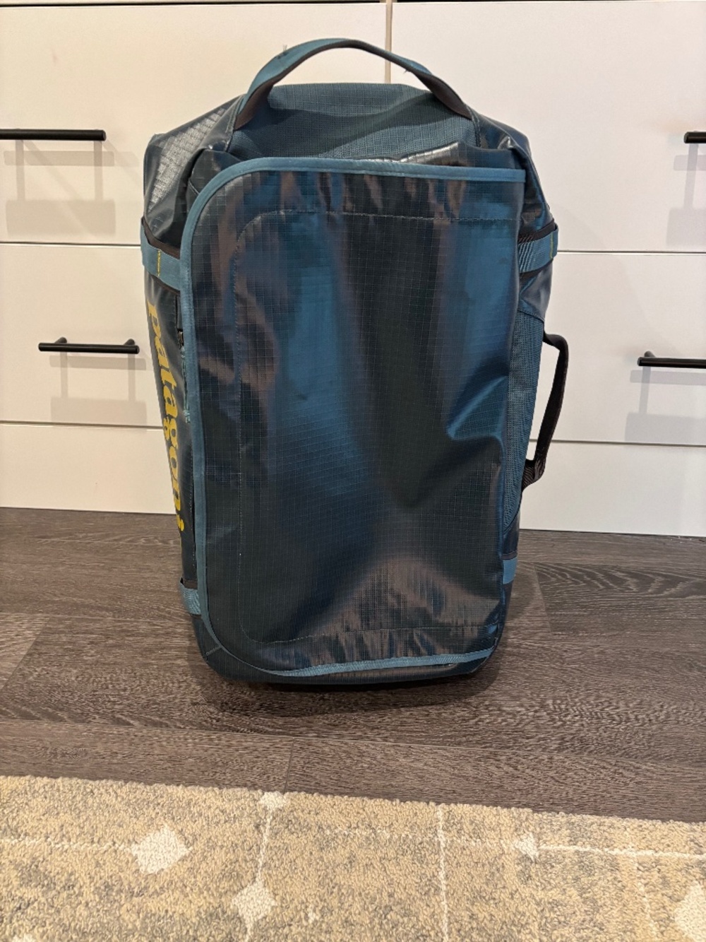 Patagonia 40l rolling duffel Abalone blue